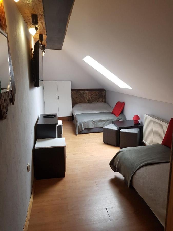Na Stawach Guest House Stryszow Екстериор снимка