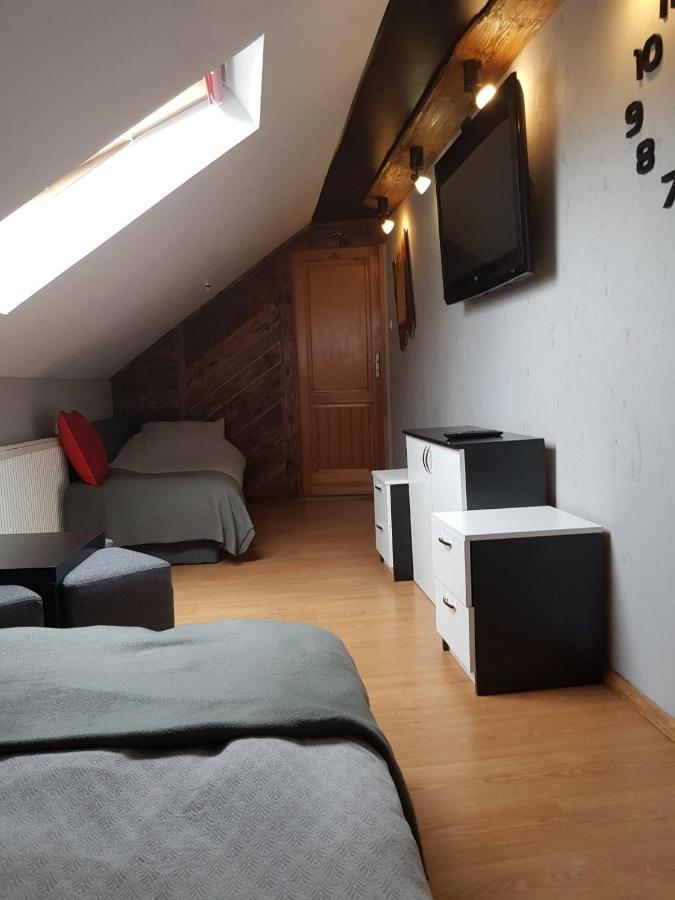 Na Stawach Guest House Stryszow Екстериор снимка