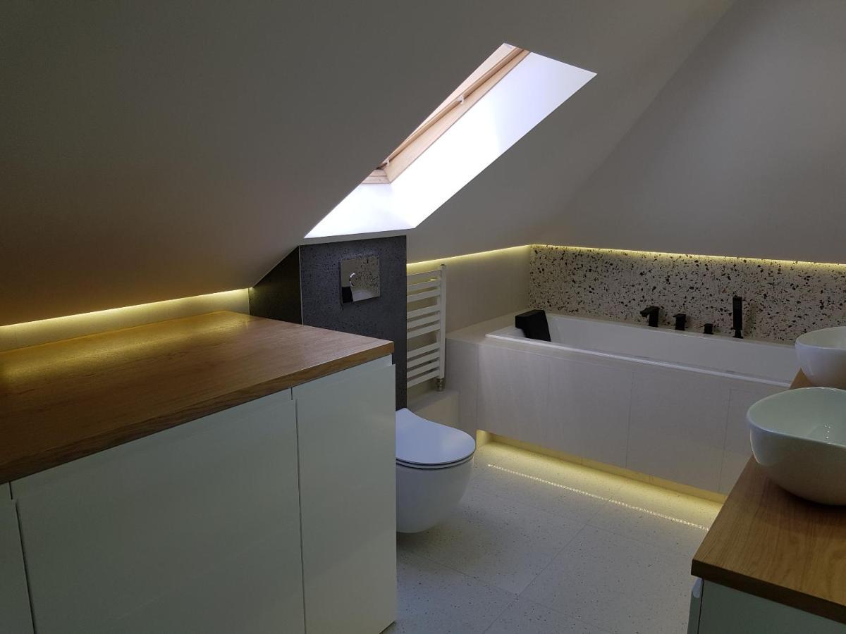 Na Stawach Guest House Stryszow Екстериор снимка